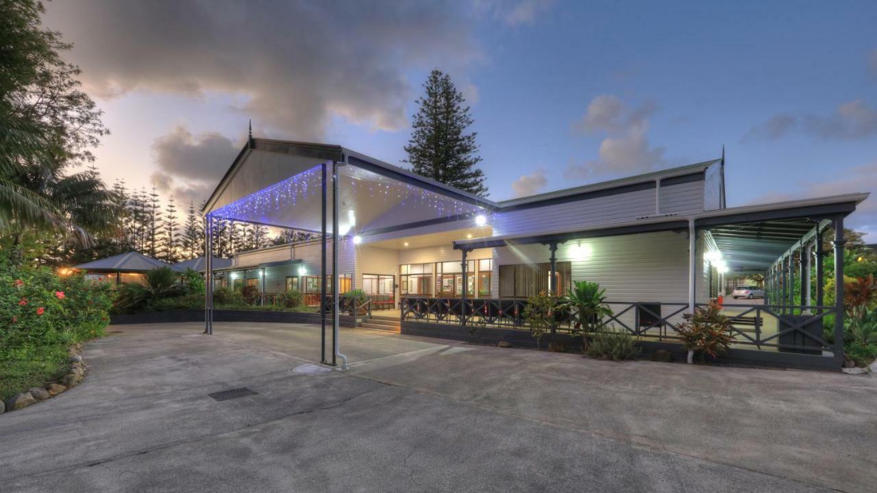 Paradise Hotel & Resort Burnt Pine Exterior photo